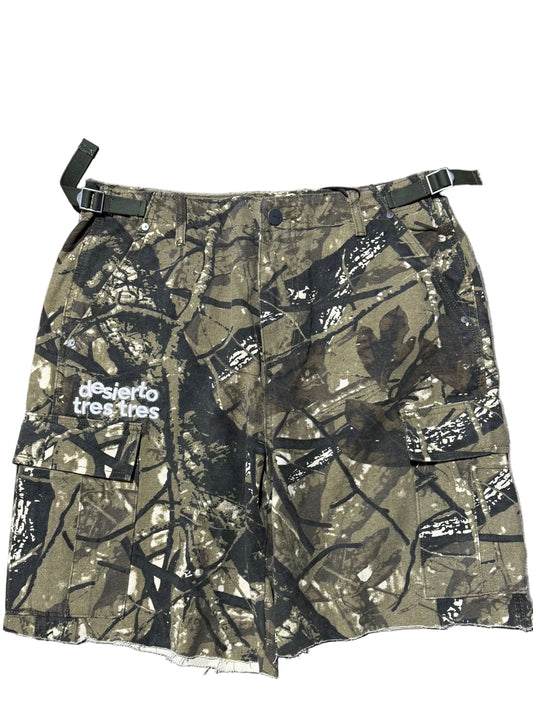 Desierto Tres Tres Hunter Camo Shorts