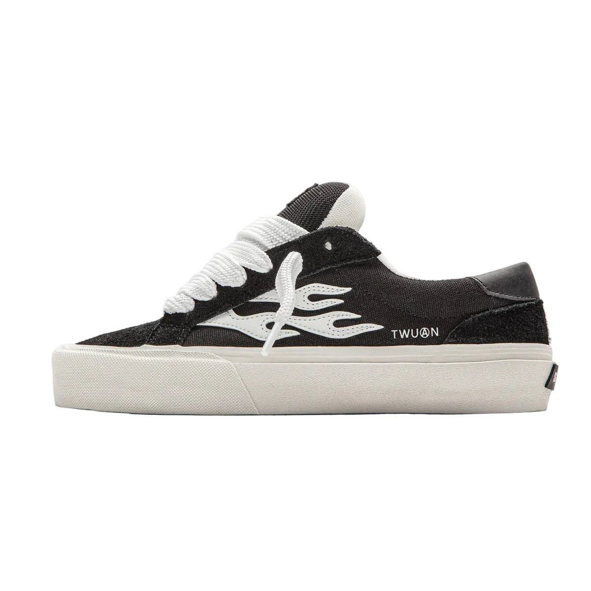 Straye Logan Puff Black